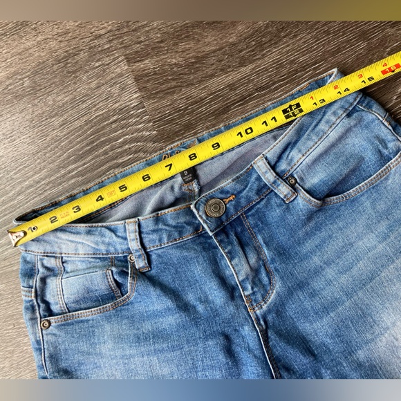 ChiOle Jeans - Picture 9 of 9